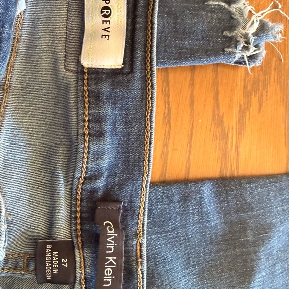 Calvin Klein Women's Straight Leg Dark Blue Jeans - Picture 3 of 5